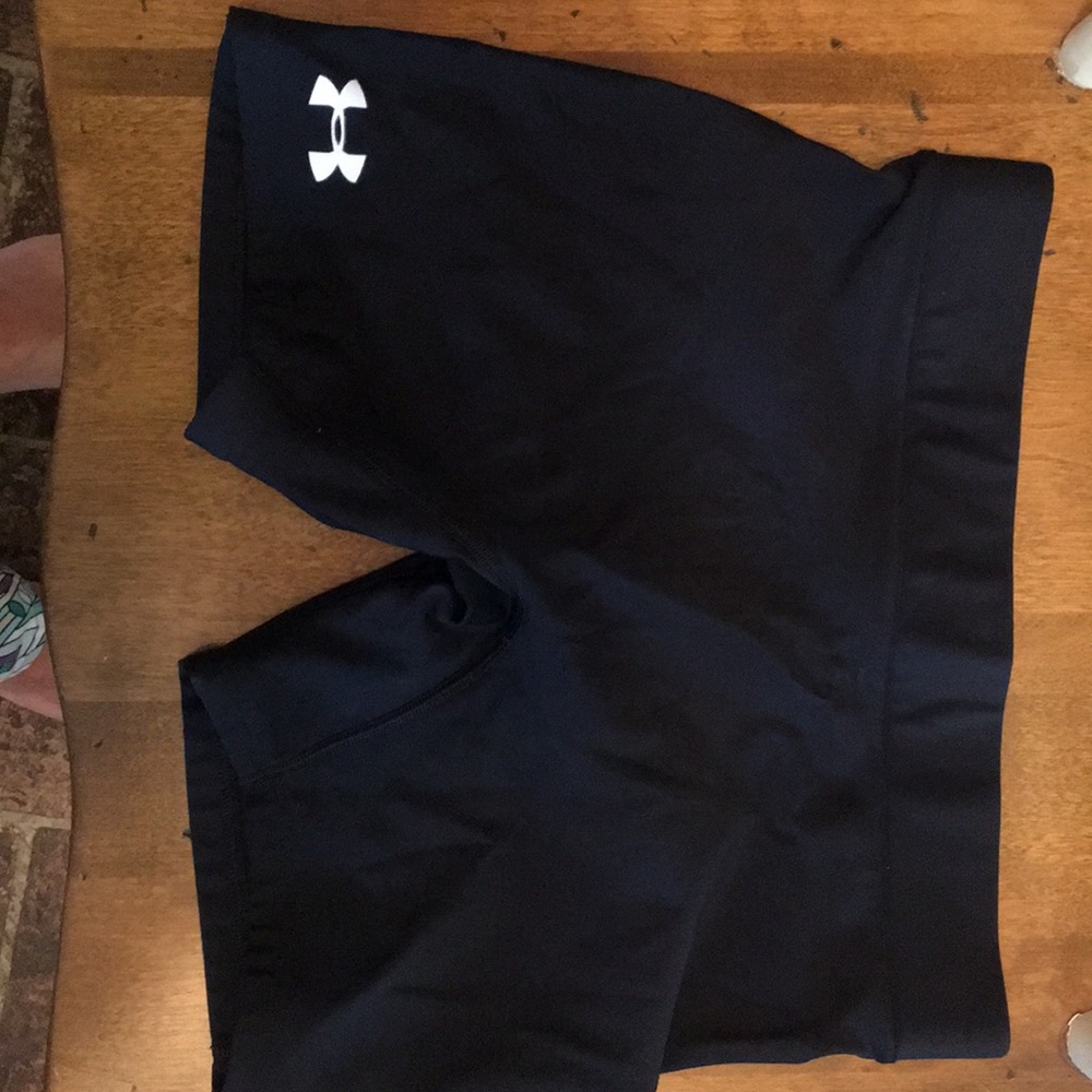 underarmour bodyhugging shorts